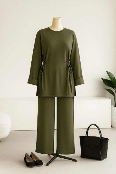Önü V Bağlamalı Tünelli Pantolonlu Oysho Takım Haki
