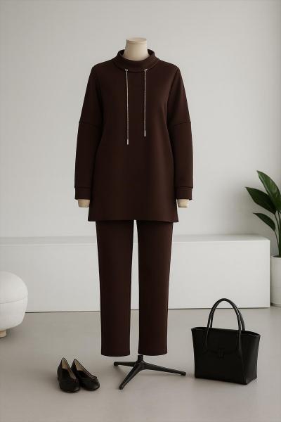 Dik Yakalı Sim Bağcıklı Scuba Pantolonlu Takım Kahve