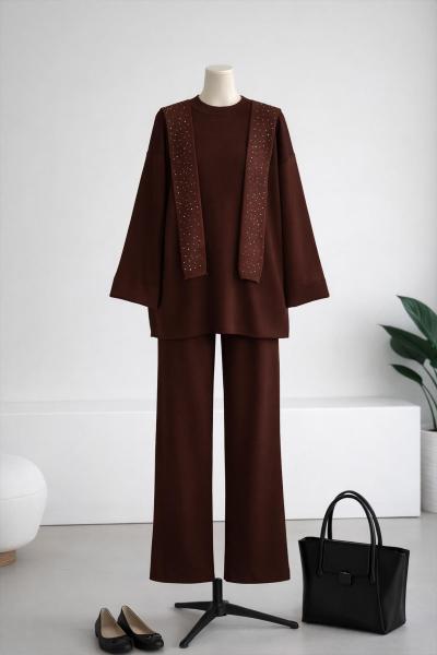 Aksesuarı Taşlı Pantolonlu Üçlü Triko Takım Kahve